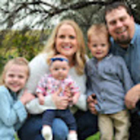 Meet your Posher, Rebecca - Picture 1 of 1